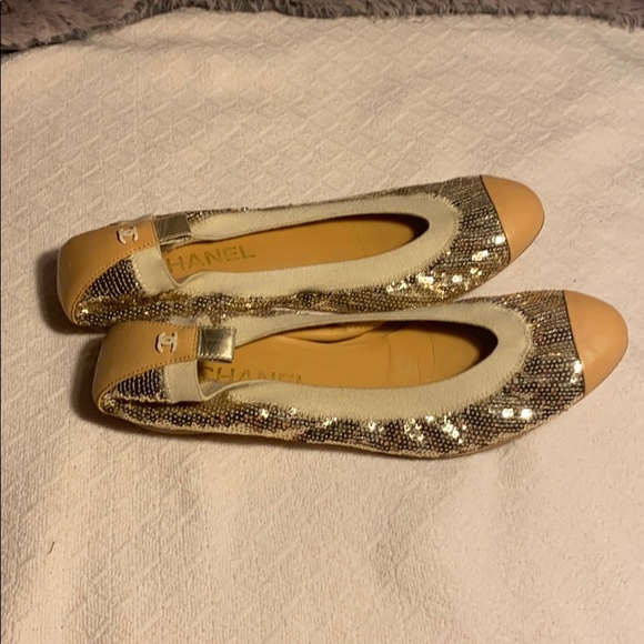 CHANEL Ballet Flats -Sparkling Gold/Cream Stitch - Picture 3 of 12